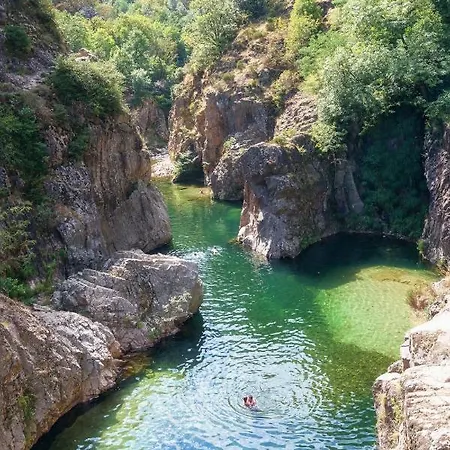 Hébergement de vacances De L'aspe 135m2, 6p, 3ch Avec Piscine Privative, Jardin Ombrage Clos *